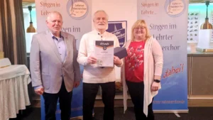 Ehrenurkunde und Ehrenzeichen in Silber für 40 Jahre (Harald Lies)