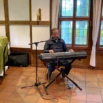 Oliver am Keyboard